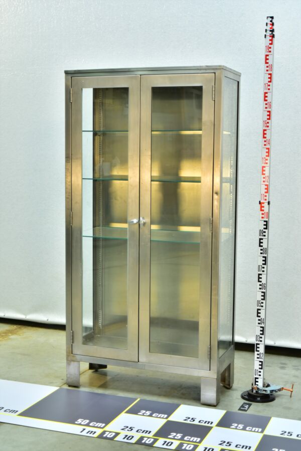 Tall Stainless-Steel Surgical Display Cabinet in American Military Style – No. 3 Tall Stainless-Steel Surgical Display Cabinet in American Military Style – No. 3