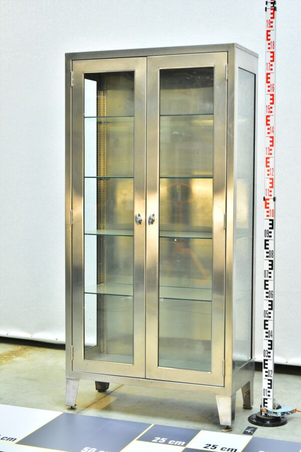 Tall Stainless-Steel Surgical Display Cabinet in American Military Style – No. 4 Tall Stainless-Steel Surgical Display Cabinet in American Military Style – No. 4