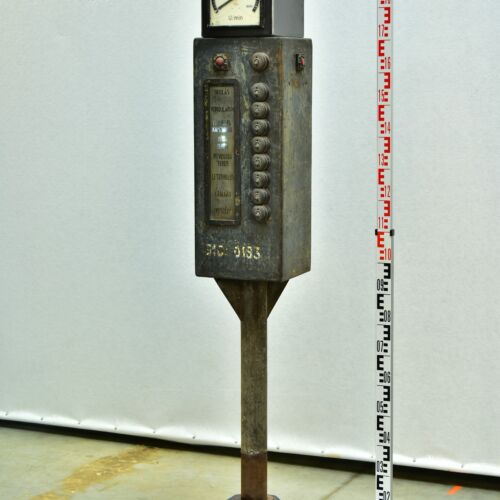 Steam-Turbine Generating-Unit Status and Alarm Indicator Tower on a Tubular Pedestal – No. 1 Steam-Turbine Generating-Unit Status and Alarm Indicator Tower on a Tubular Pedestal – No. 1