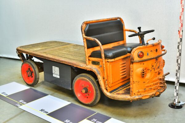 1960s STILL Electric Platform Truck and Baggage Vehicle 1960s STILL Electric Platform Truck and Baggage Vehicle