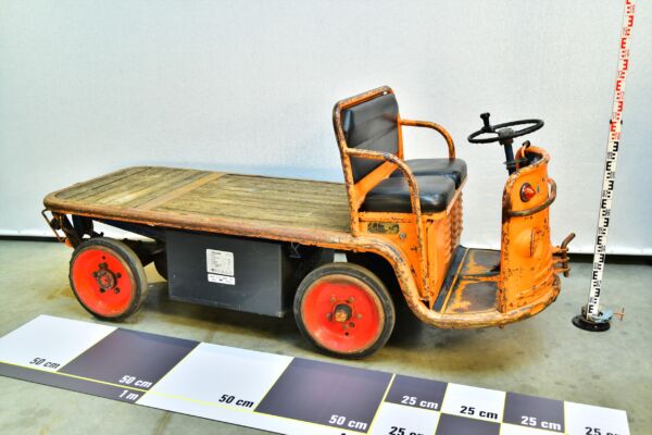 1960s STILL Electric Platform Truck and Baggage Vehicle – 2 1960s STILL Electric Platform Truck and Baggage Vehicle – 2