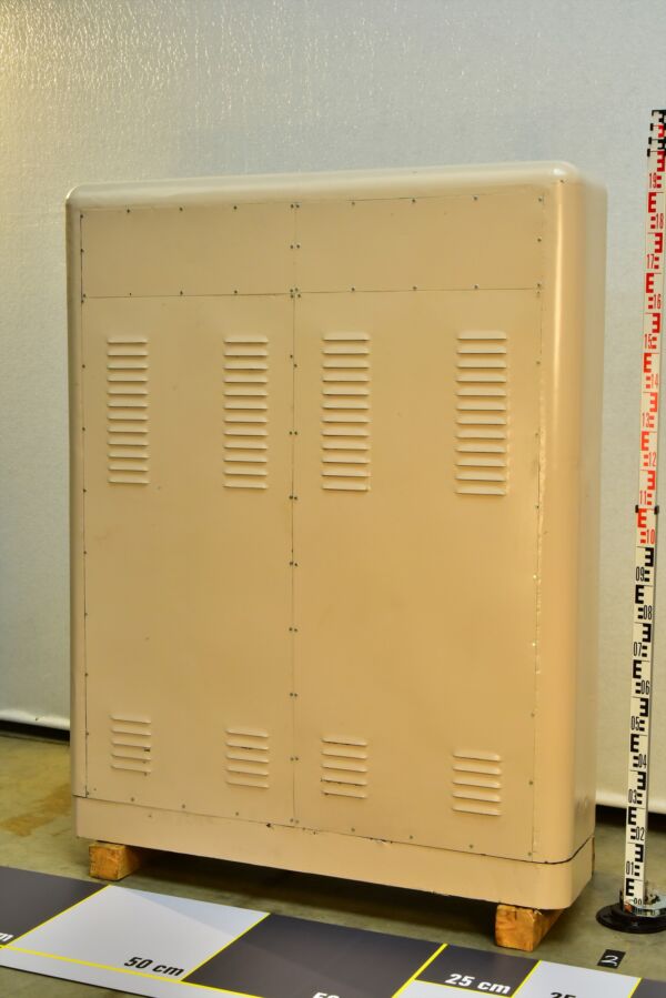 Seven-Gauge Steam-Turbine Oil-Pressure Monitoring Cabinet from a Power Station – No. 2 – 3 Seven-Gauge Steam-Turbine Oil-Pressure Monitoring Cabinet from a Power Station – No. 2 – 3